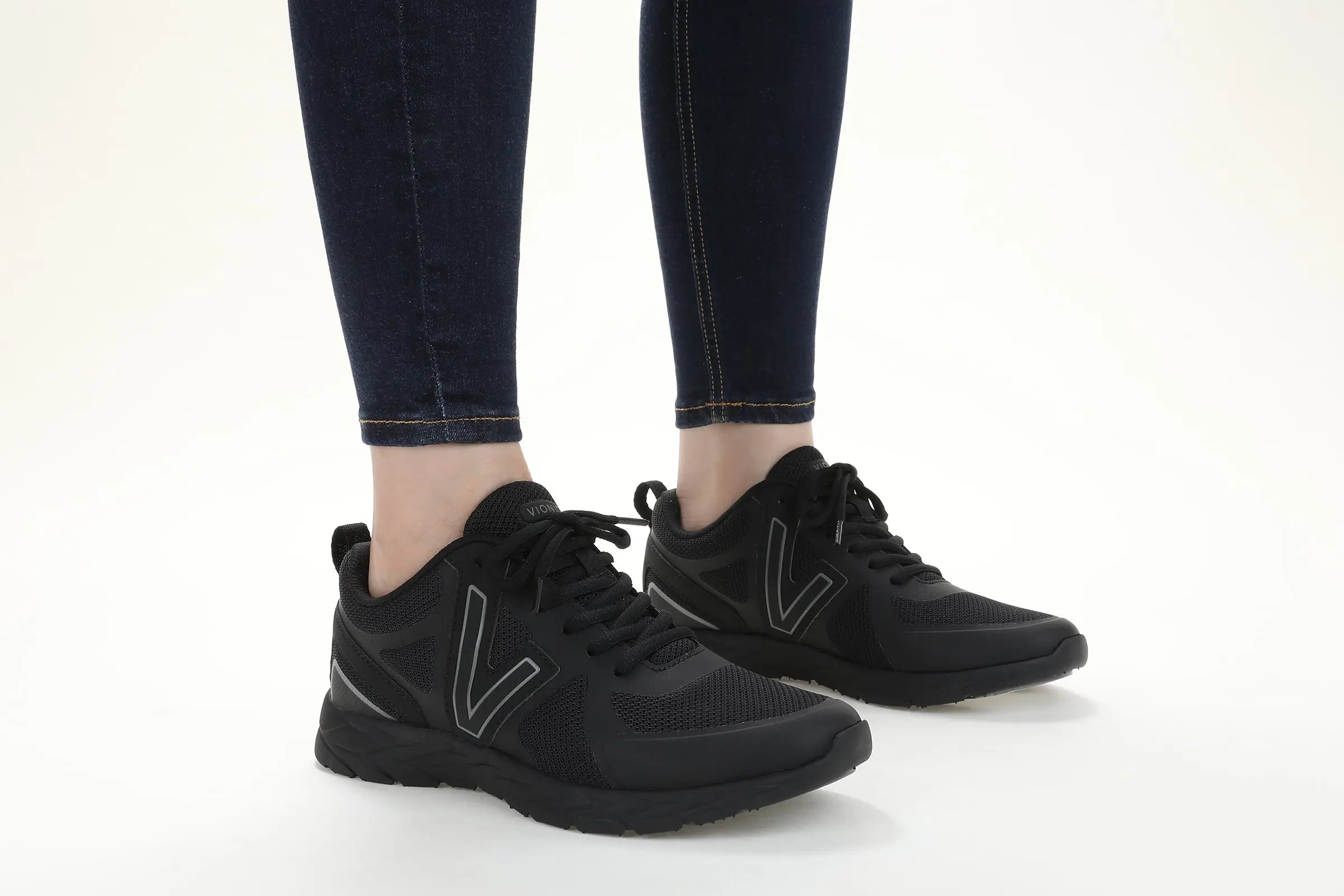Women’s Miles II – Sleek Style and Incredible Support