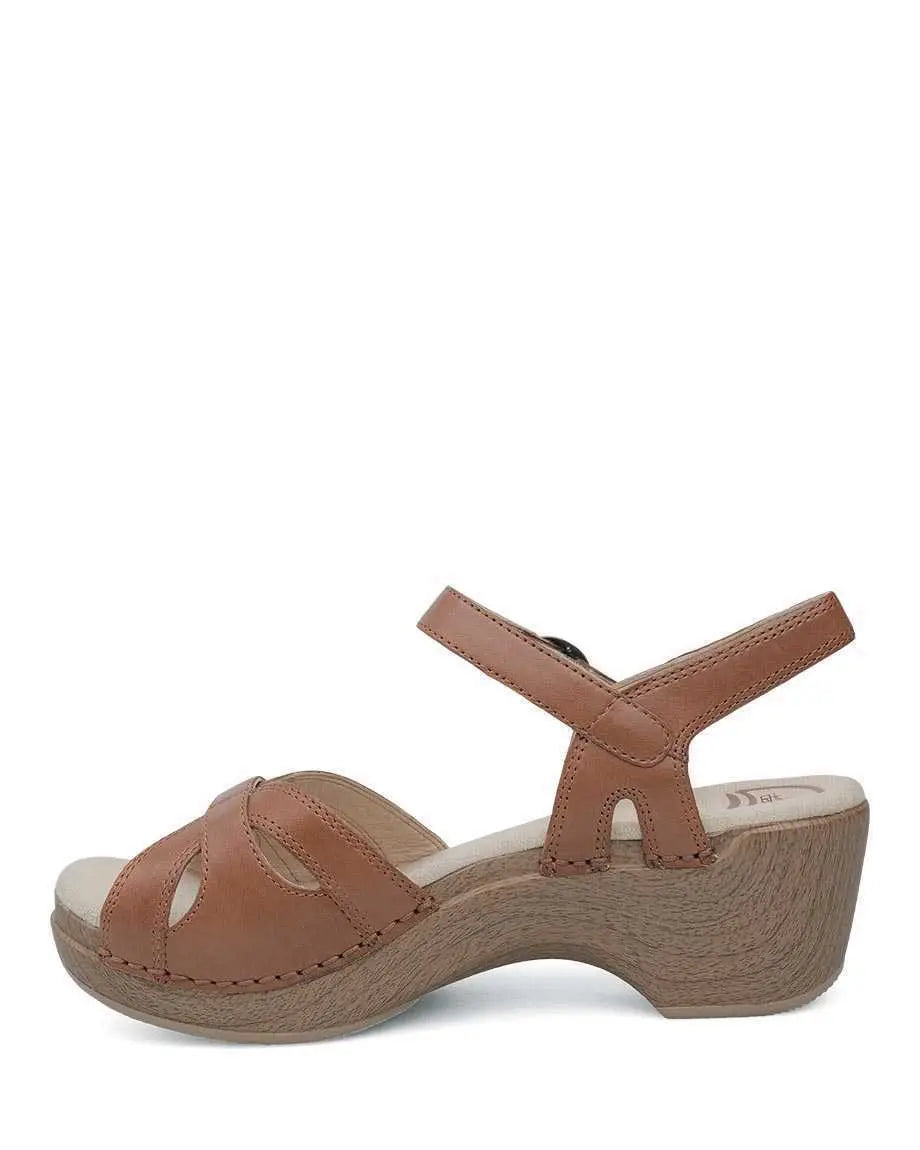 Women’s Dansko Season Sandal – Effortless Comfort with a Custom Fit