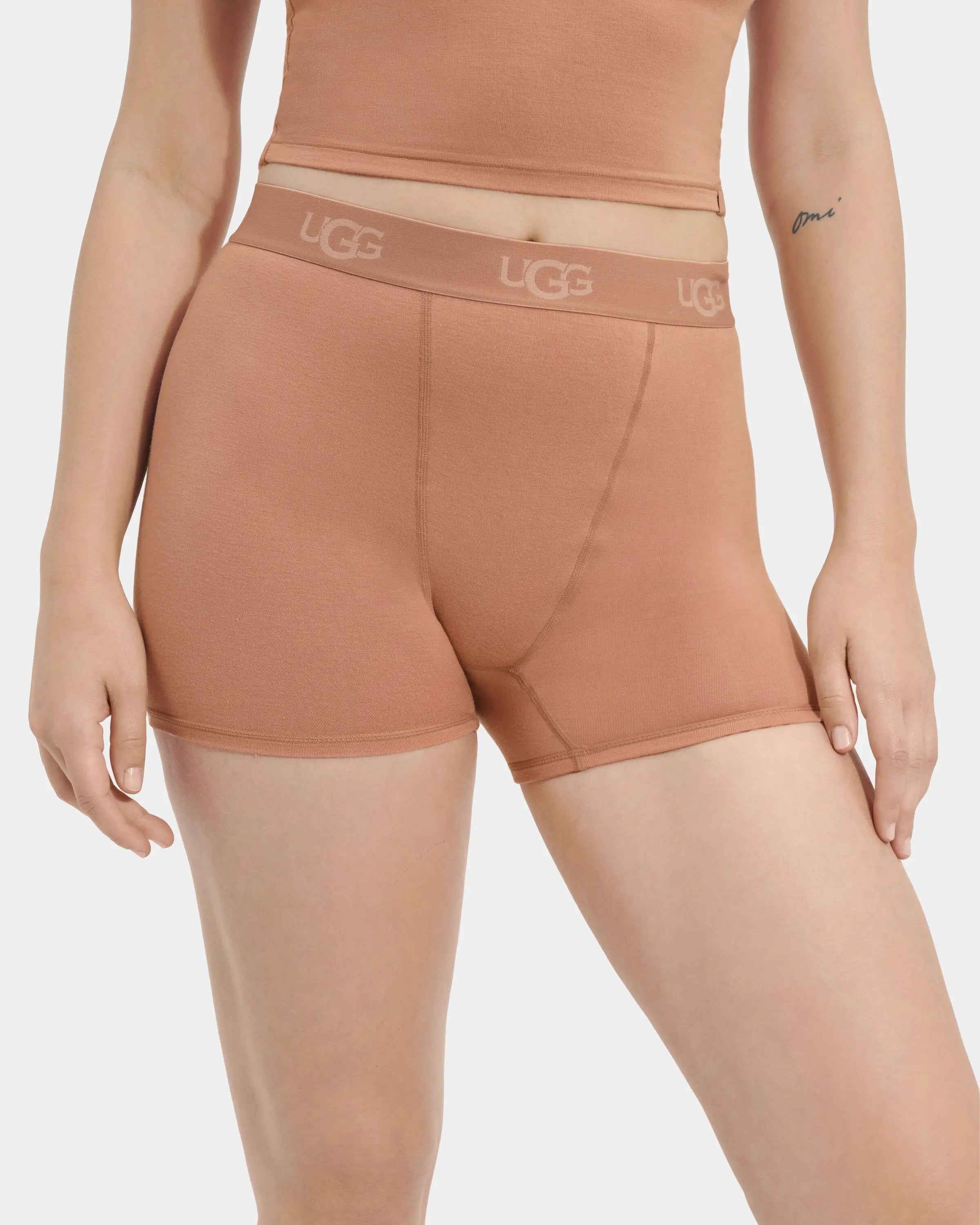 UGG Alexiah Boy Short – Effortless Comfort and Style