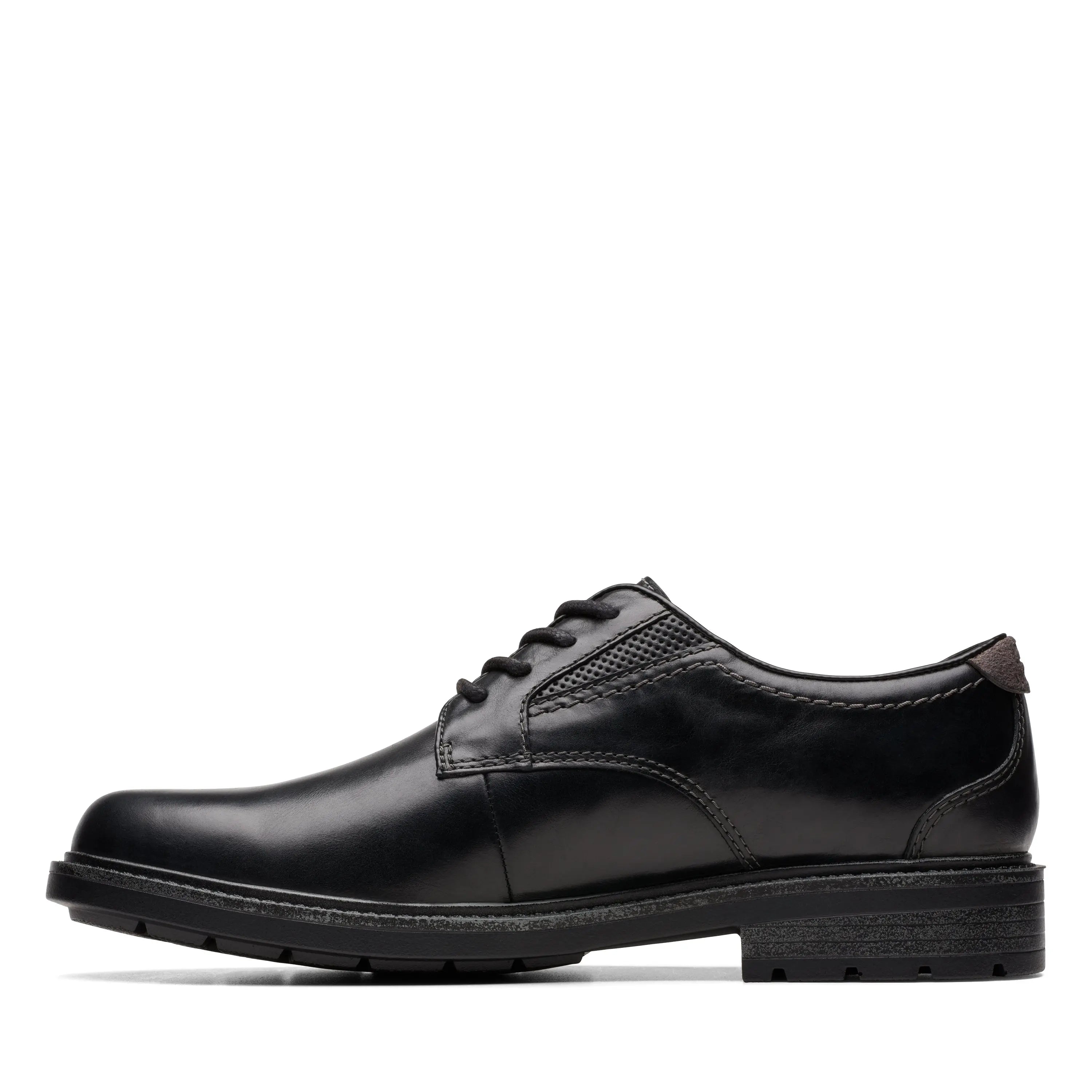 Men's Clarks Un Shire Low – Smart-Casual Comfort for Every Step
