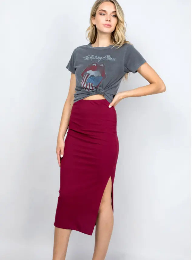 Side Slit Midi Skirt – Chic, Versatile & Effortlessly Stylish