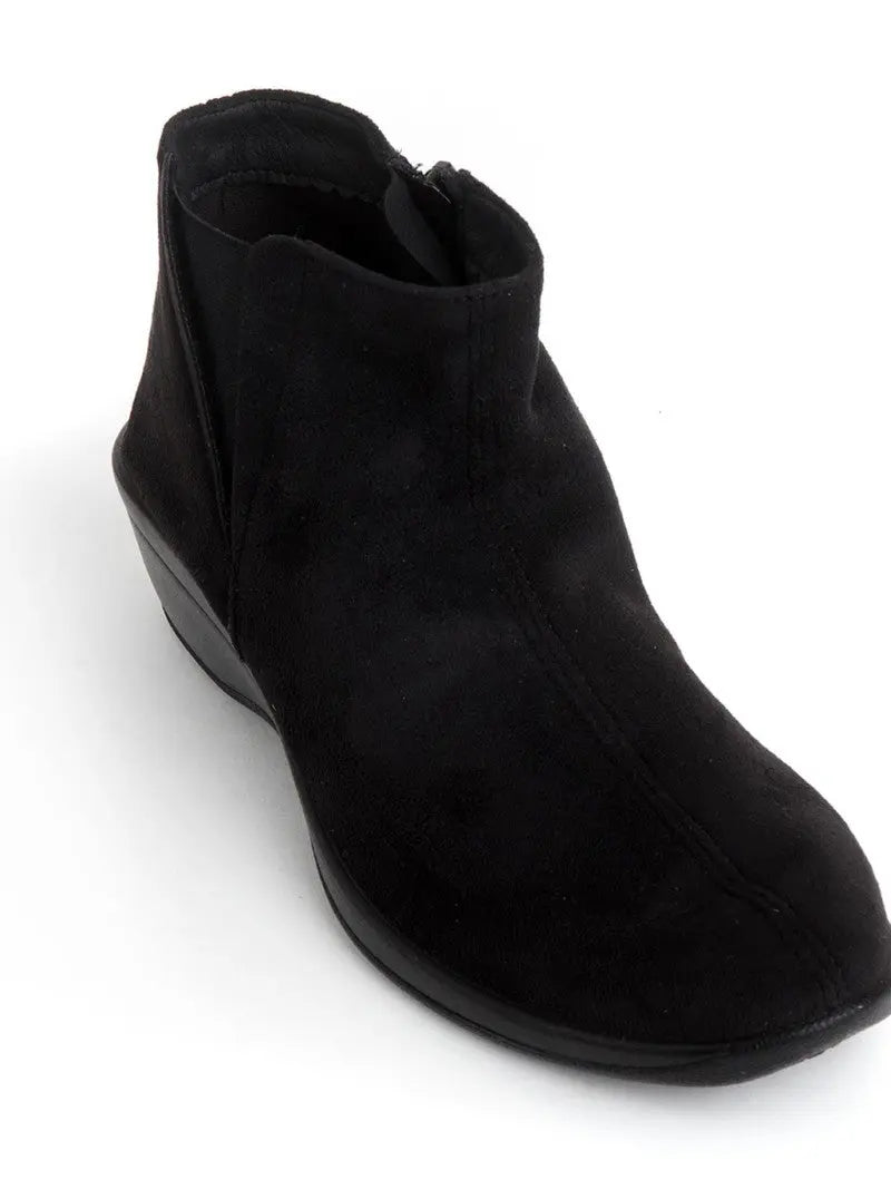 Women’s Arcopedico Luana – Flexible, Supportive & Stylish for All Seasons