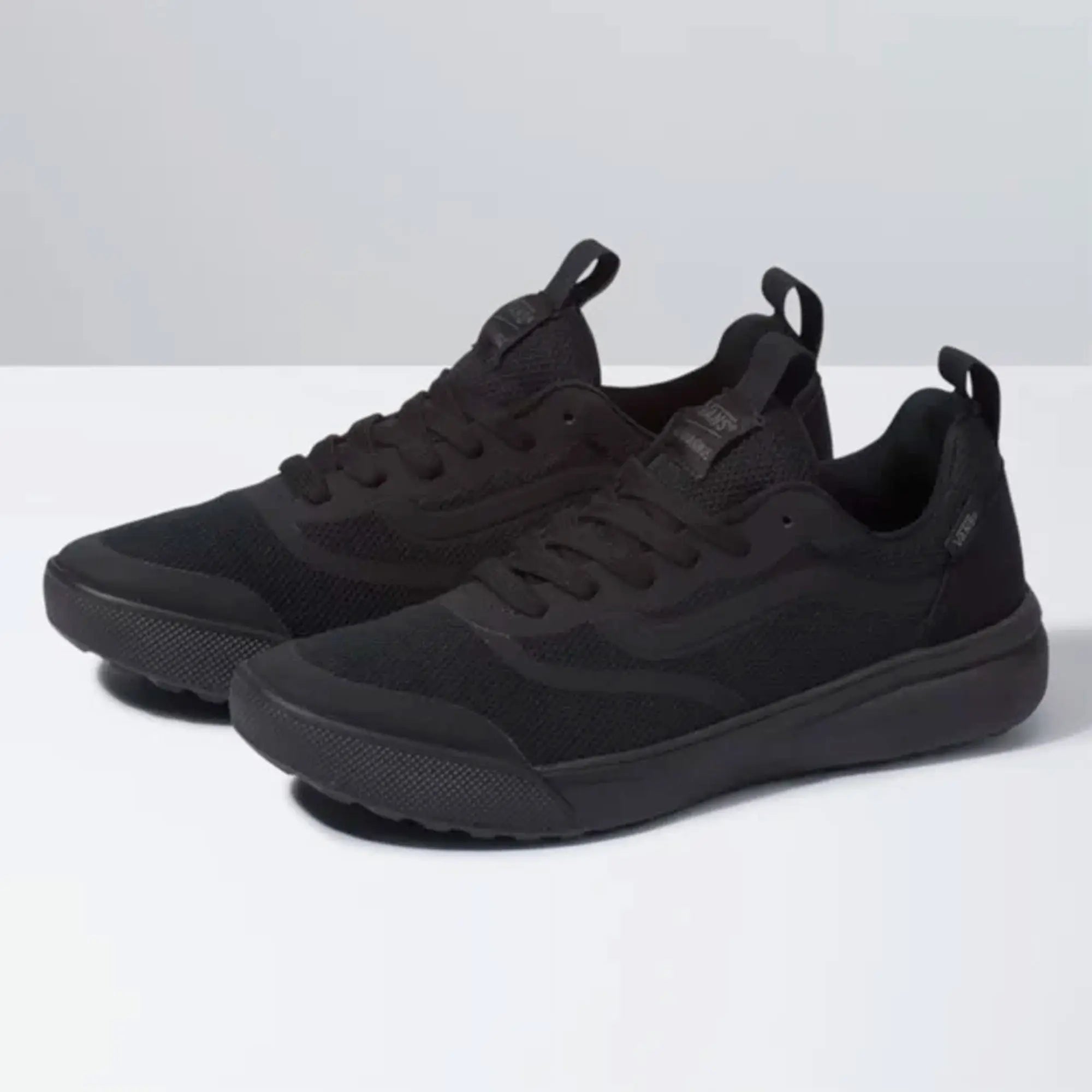 Unisex Vans UltraRange EXO – Adventure-Ready Comfort & Durability