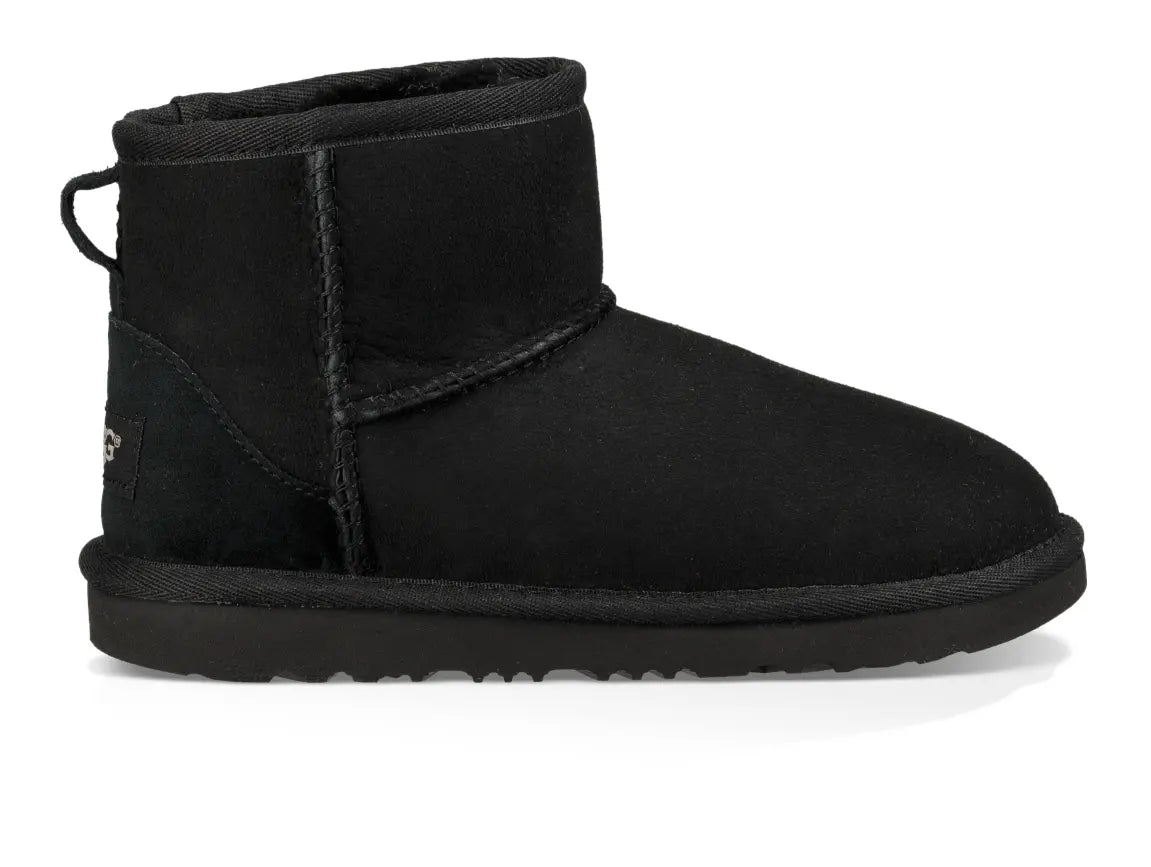 Kid’s UGG Classic Mini II – Cozy Comfort for All-Day Play UGG