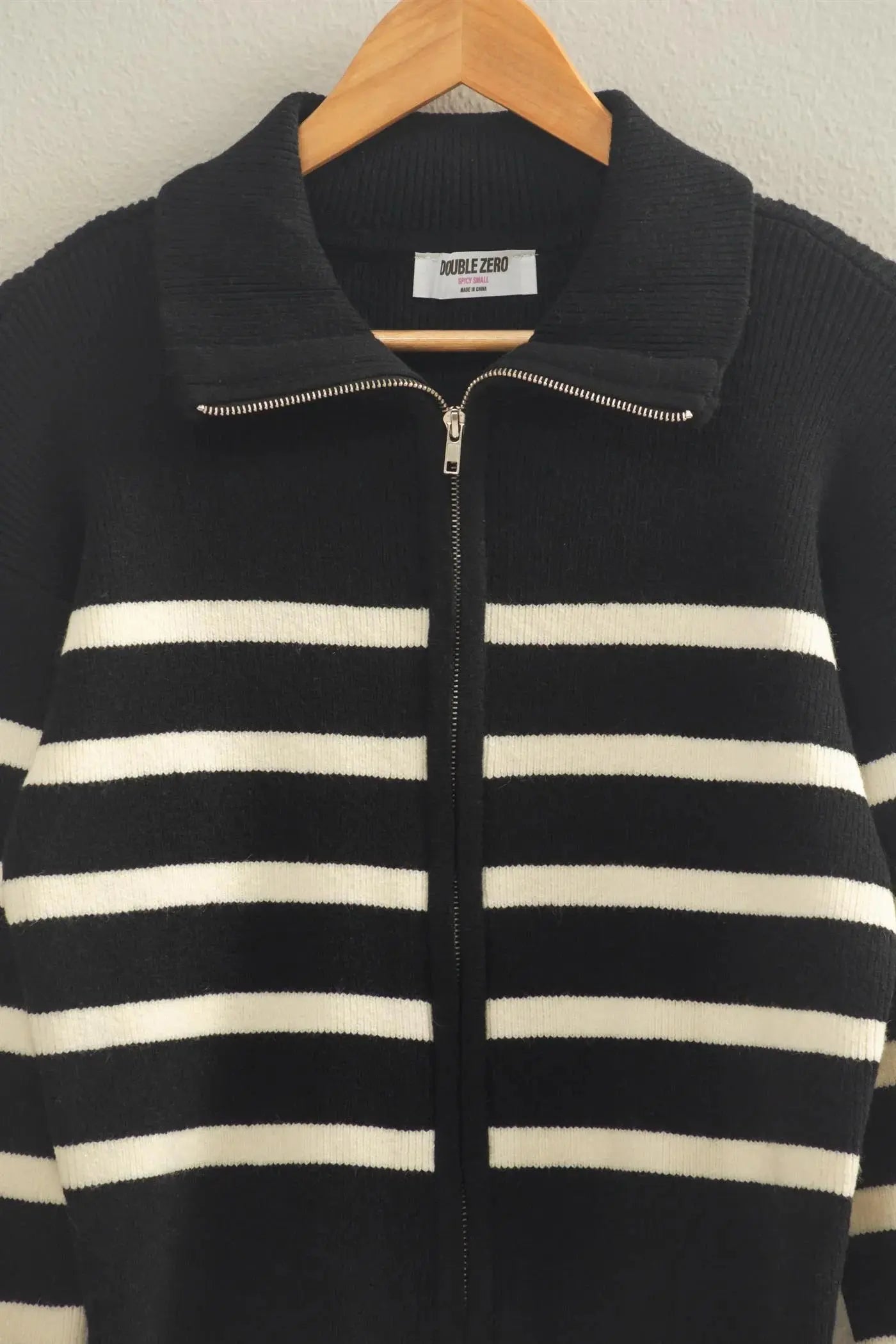 Hyfive Inc. Autumn Chill Sweater – Ribbed Stripe Zip Collar Knit    HYFIVE INC