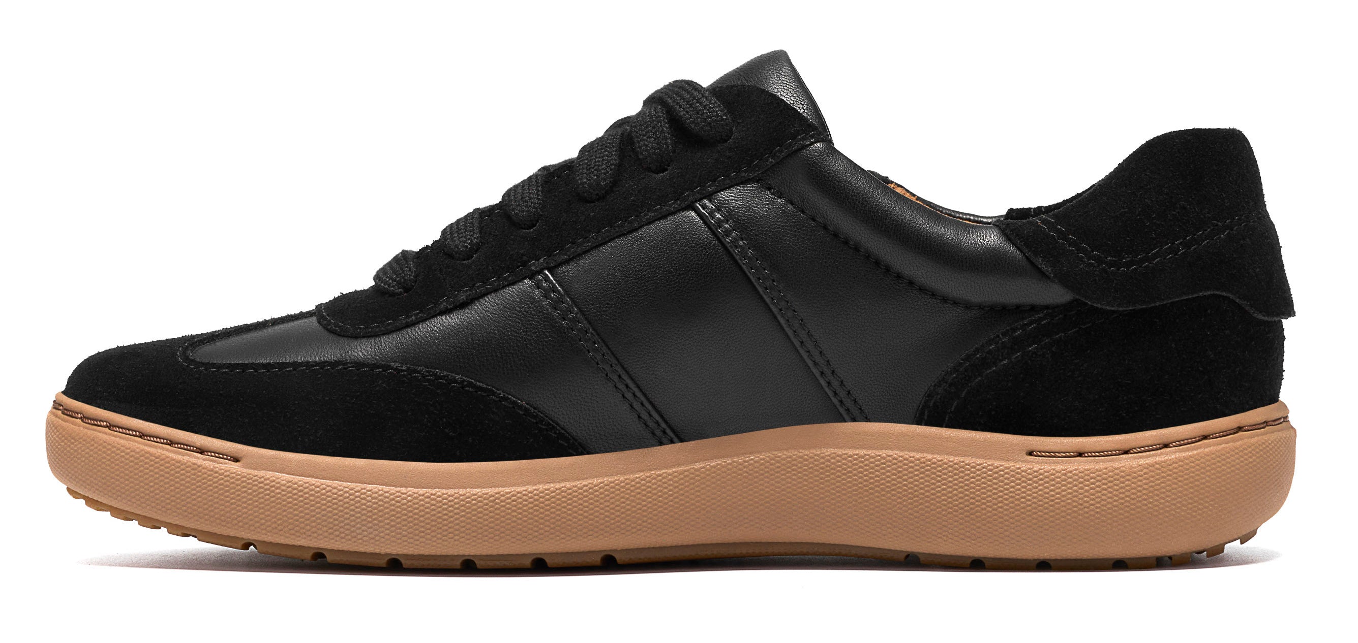 Women's Clarks Nalle T-Toe Sneakers – Sporty Style with Elevated Comfort