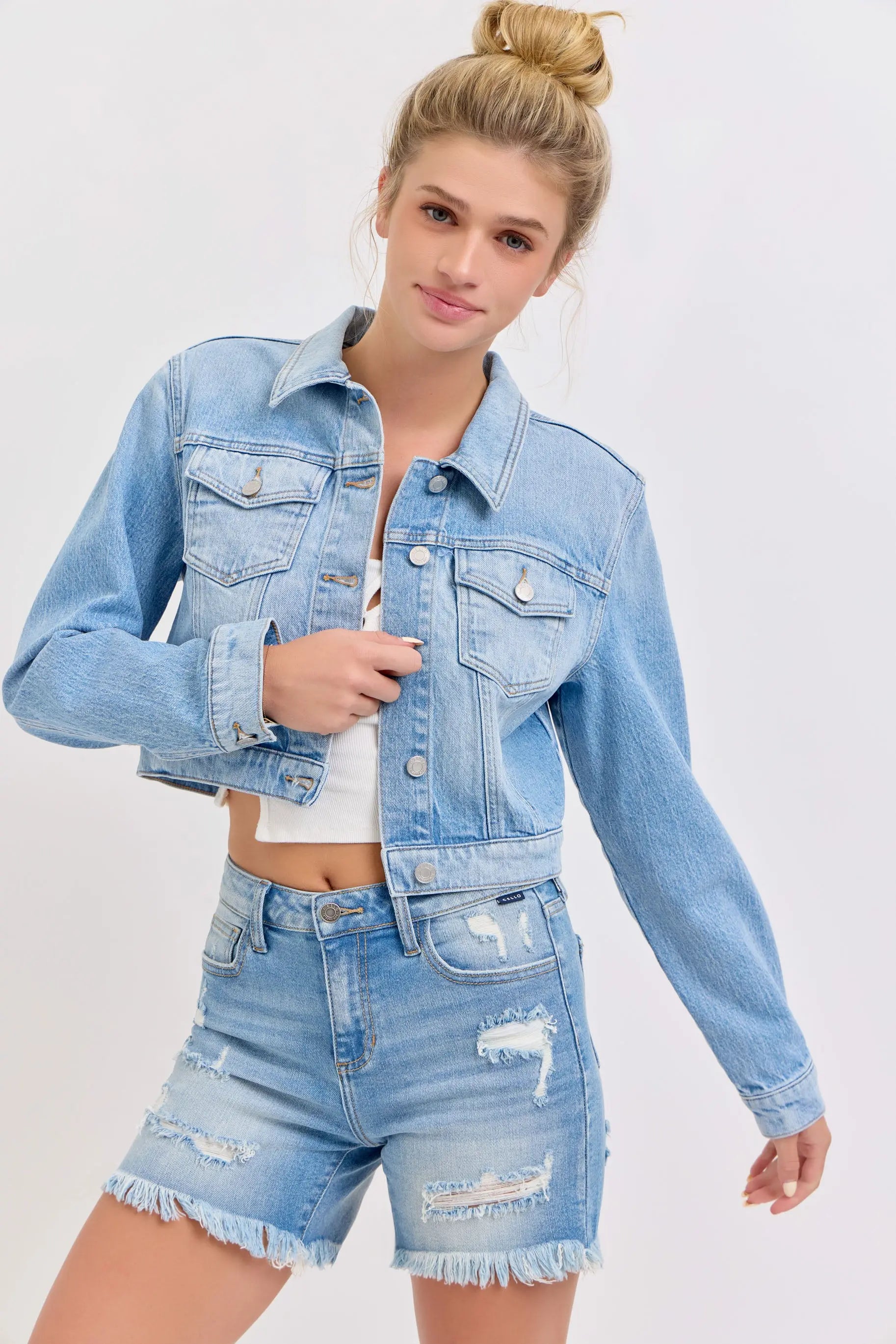 Cello Jean Lily Oversized Cropped Denim Jacket – Light Wash by Cello Jean  LIGHT-XL  WAT? JEANS & CELLO JEANS