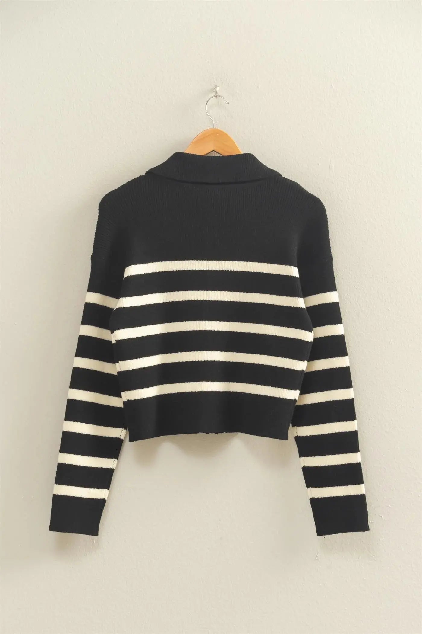 Hyfive Inc. Autumn Chill Sweater – Ribbed Stripe Zip Collar Knit    HYFIVE INC