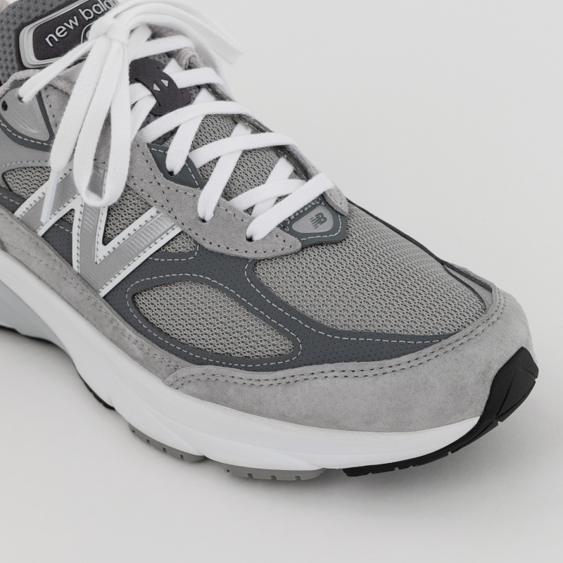 Men's 990v6