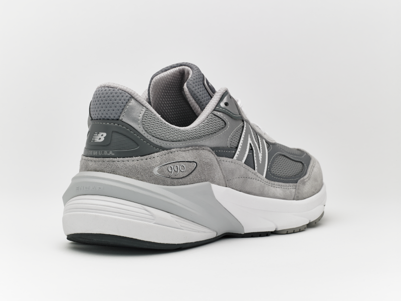 Men's 990v6