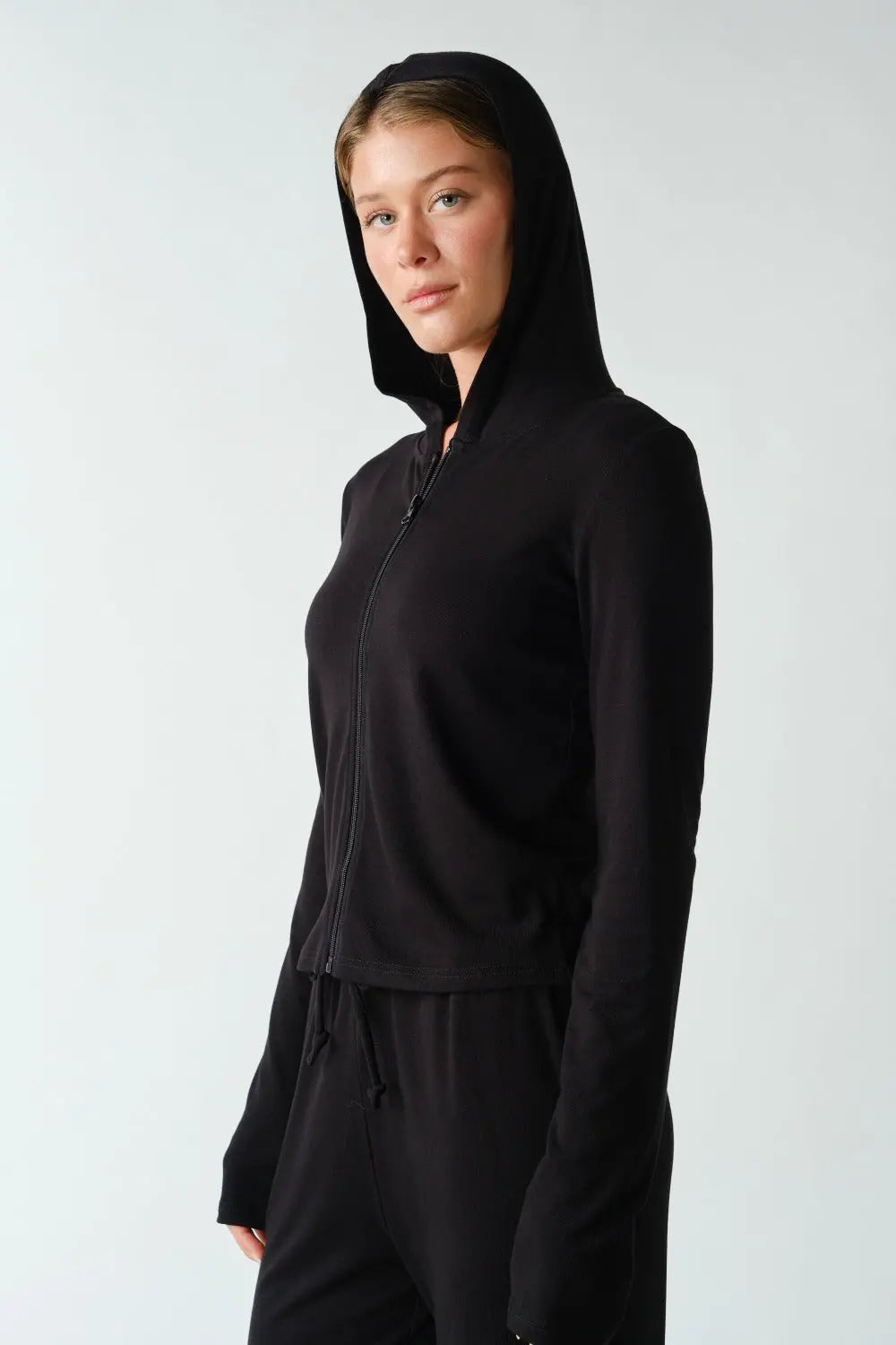 Mono B Marlow Lightweight Hooded Zip-Up Jacket – Effortless Comfort for Everyday Layering