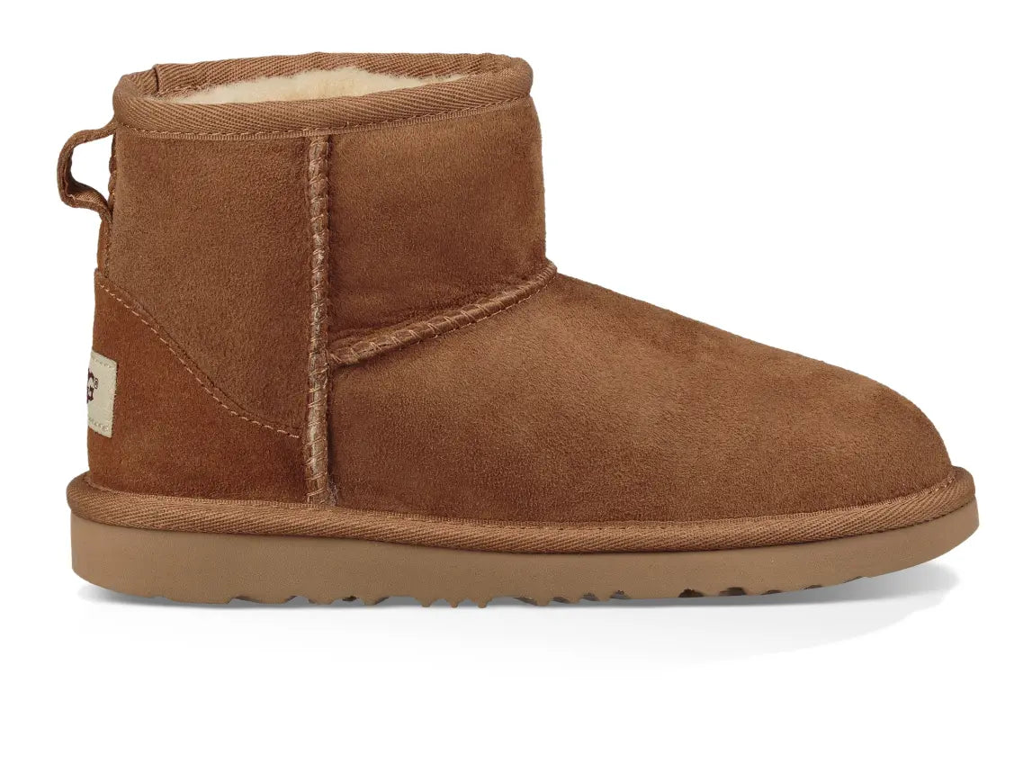 Kid’s UGG Classic Mini II – Cozy Comfort for All-Day Play UGG