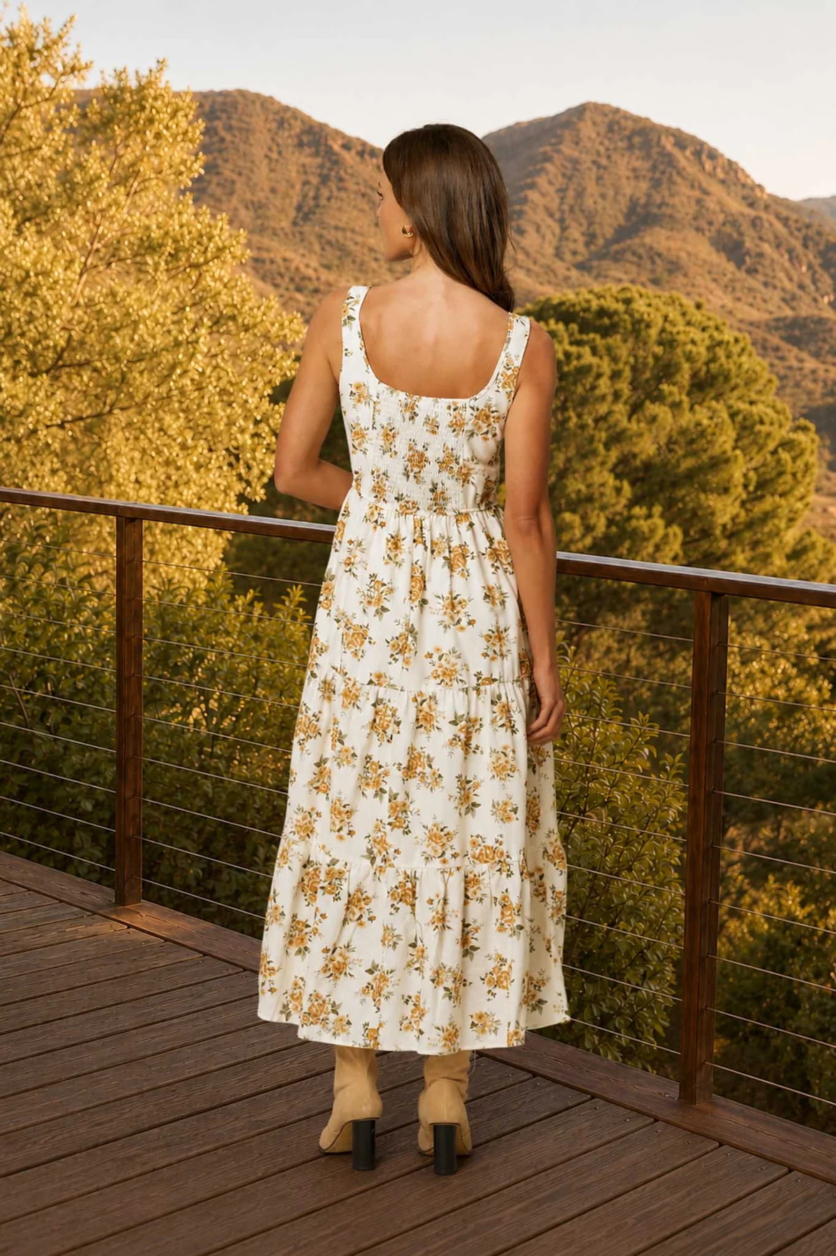 BLOSSOM MUSE FLORAL FRONT LACE MIDI DRESS    BLU PEPPER