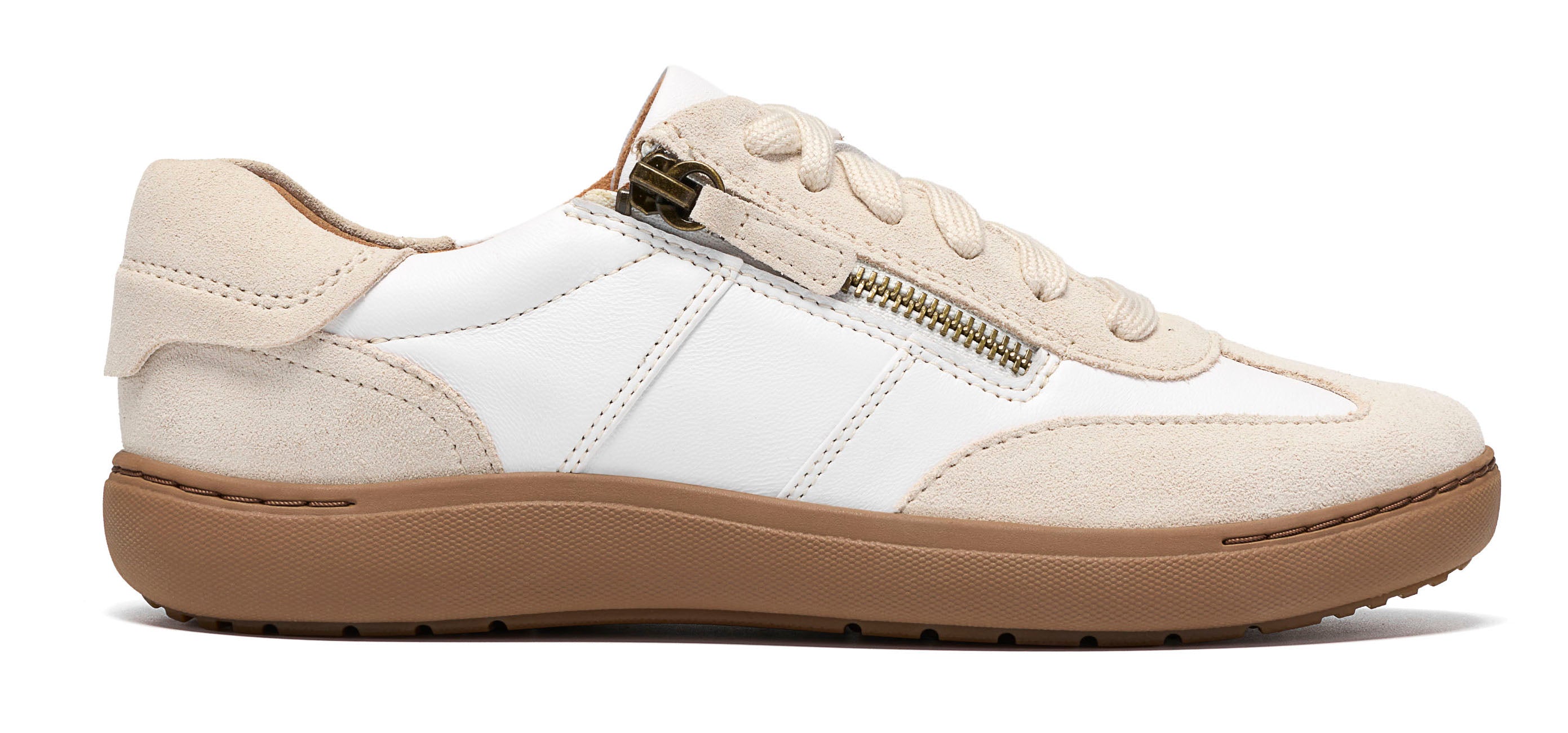 Women's Clarks Nalle T-Toe Sneakers – Sporty Style with Elevated Comfort