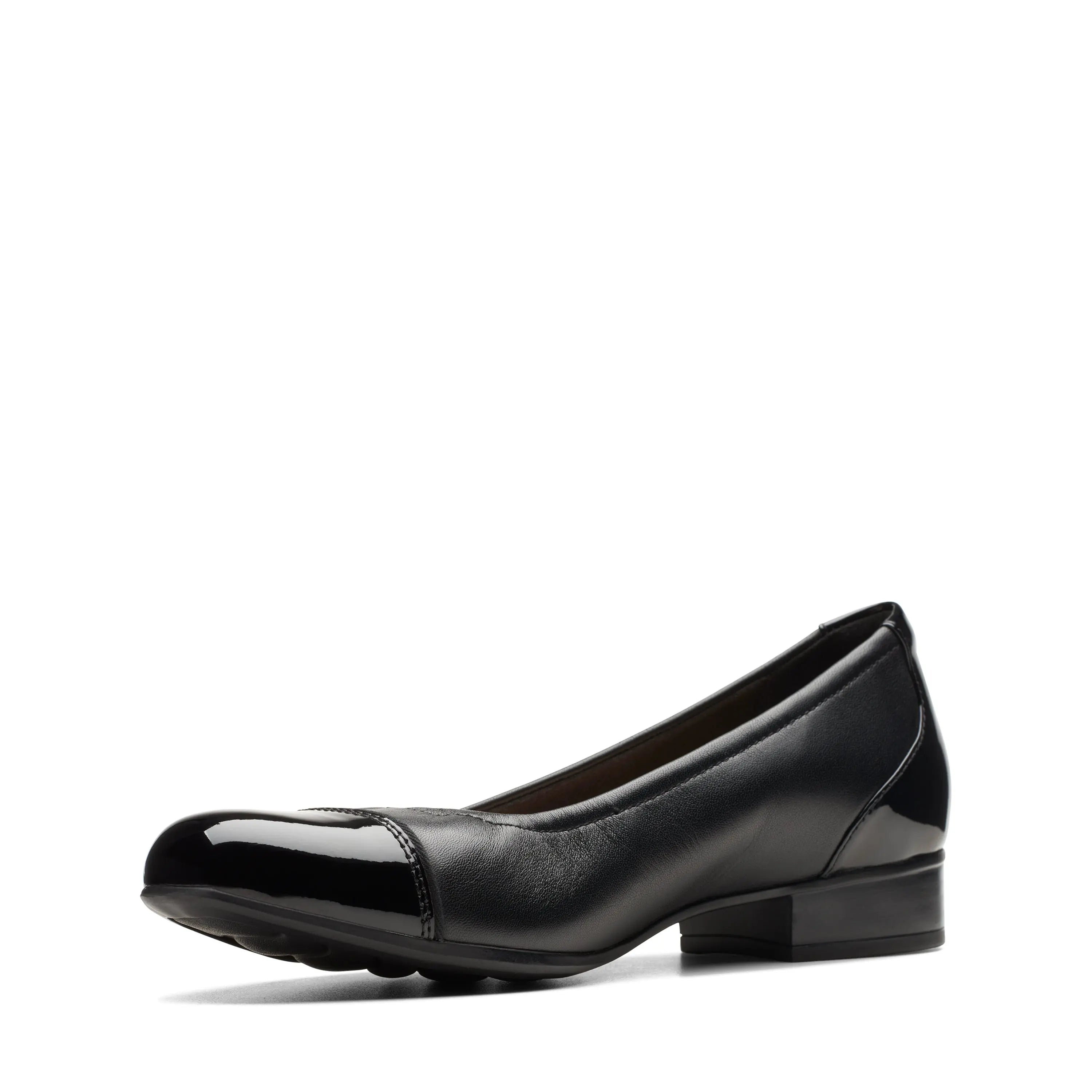 Clarks Women’s Juliet Step – Leather Cap-Toe Slip-On Flat    CLARKS
