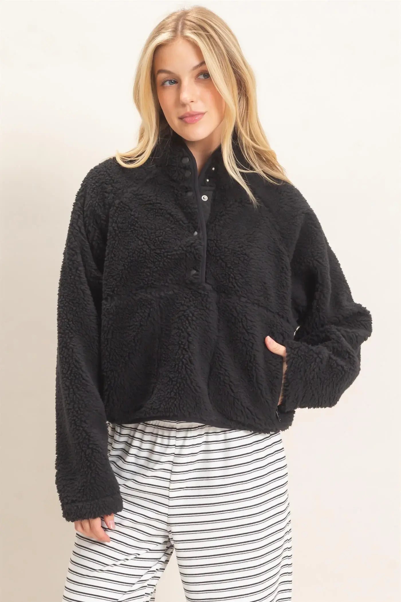 Hyfive Cabin Fever Sherpa Jacket – Cozy Warmth with an Outdoorsy Feel