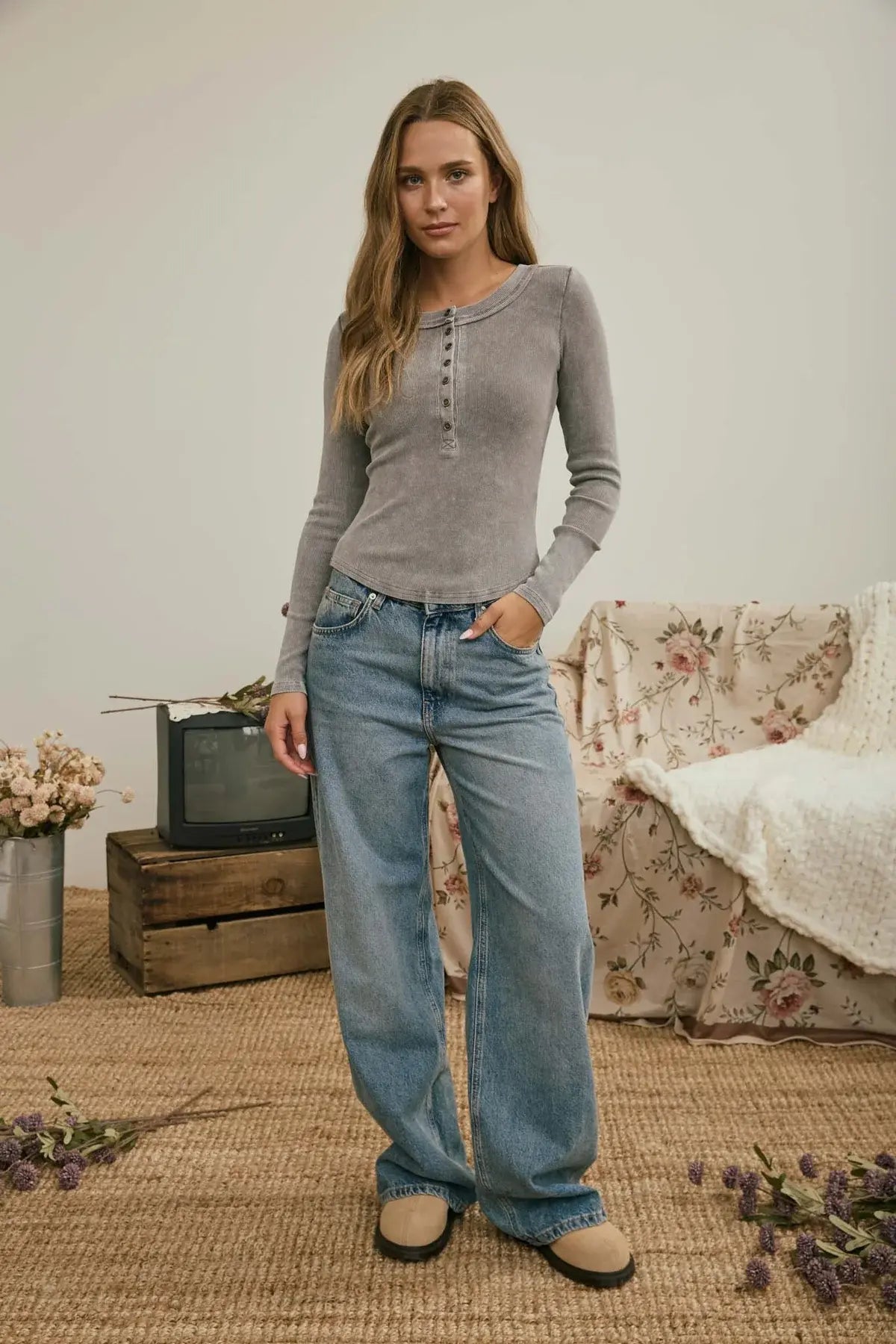 Blu Pepper Worn in Love Henley Top – Vintage-Inspired Fitted Long Sleeve