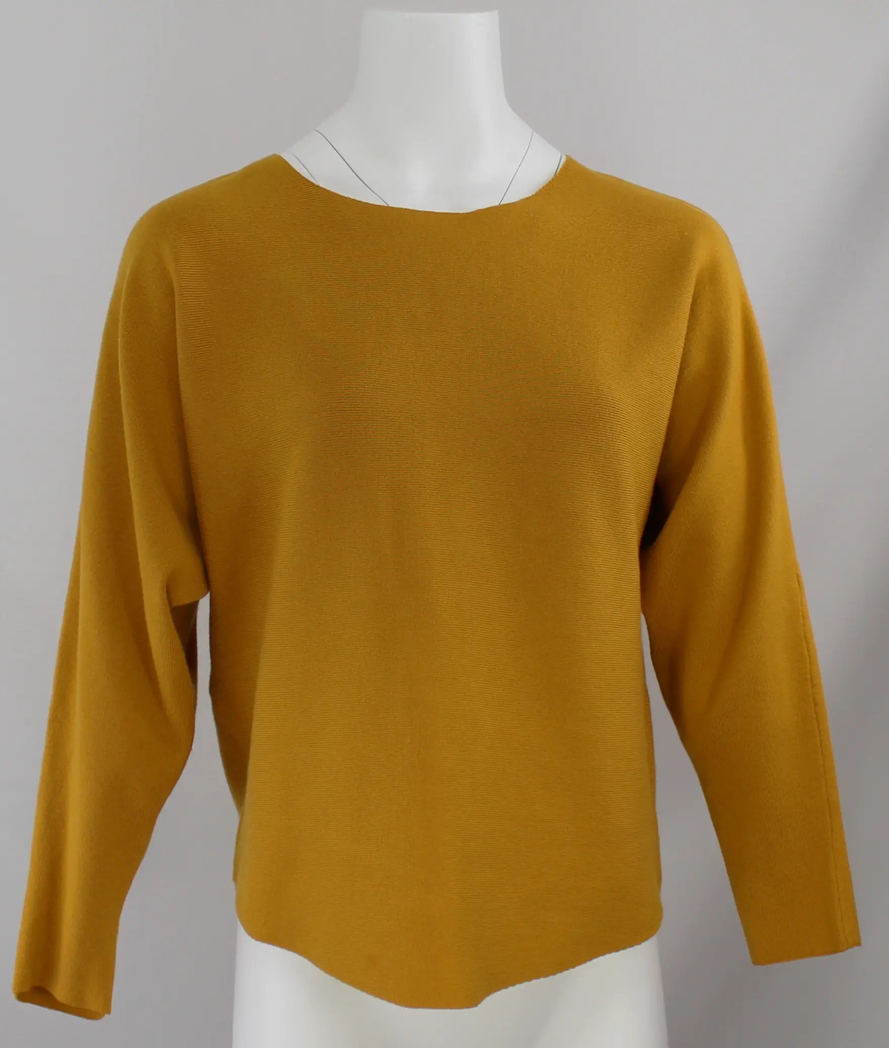 Keren Hart Gabby Pullover Top – Mustard Crew Neck Knit for Effortless Style  MUSTARD-XL  KEREN HART