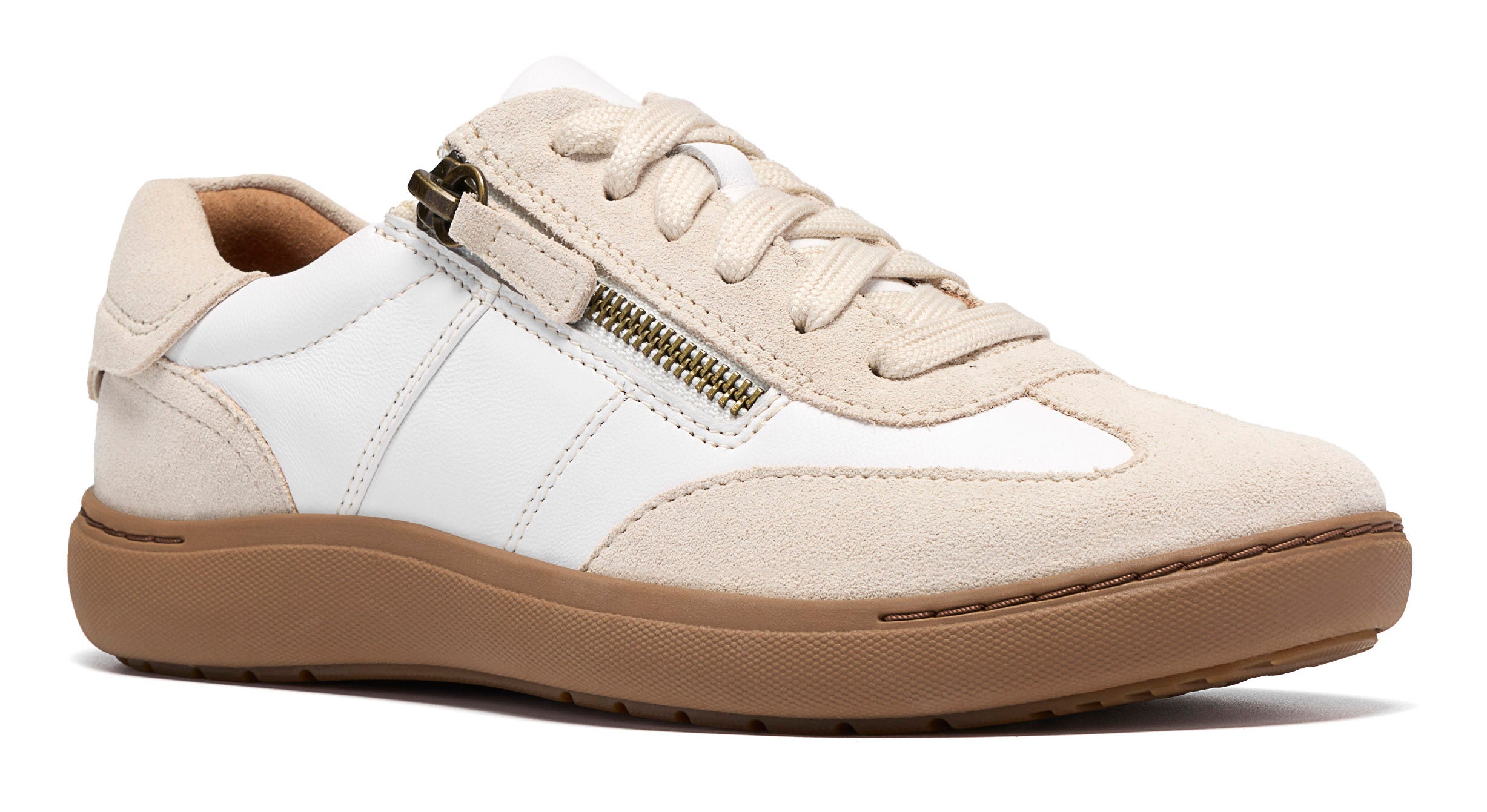 Women's Clarks Nalle T-Toe Sneakers – Sporty Style with Elevated Comfort