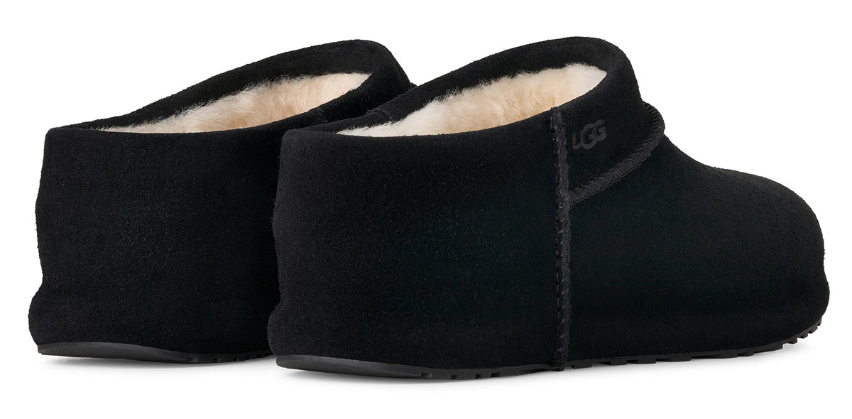 Women’s UGG Enwrap Clog – Elevated Style with Plush Comfort