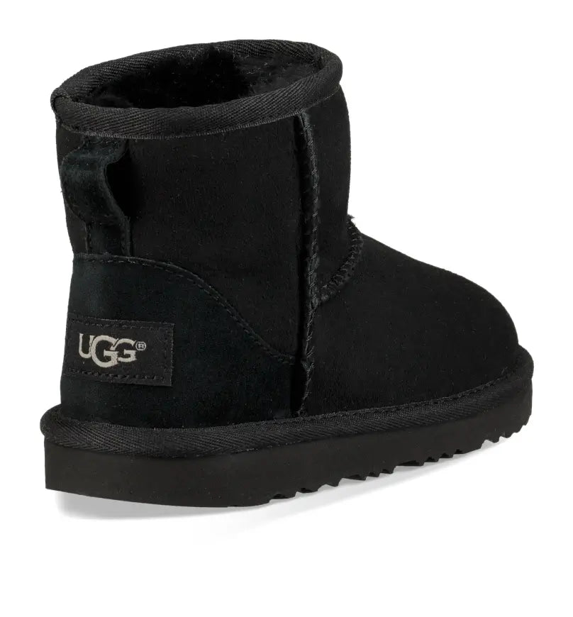 Kid’s UGG Classic Mini II – Cozy Comfort for All-Day Play UGG