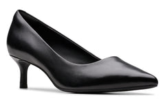 Women’s Clarks Zarey Court – Timeless Elegance with Modern Comfort