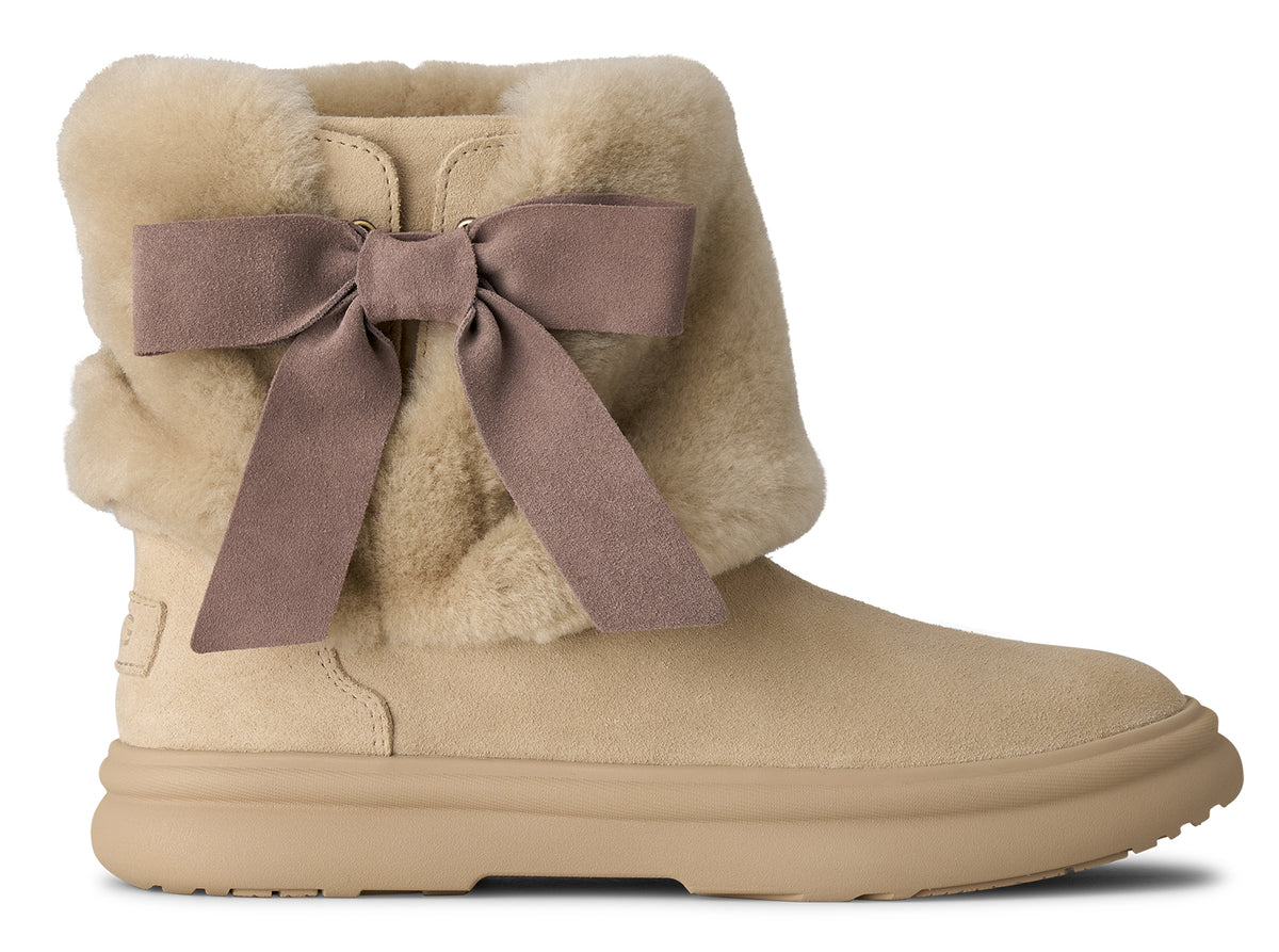 Women’s UGG Après City Boot – Luxe Winter Style with Urban Attitude