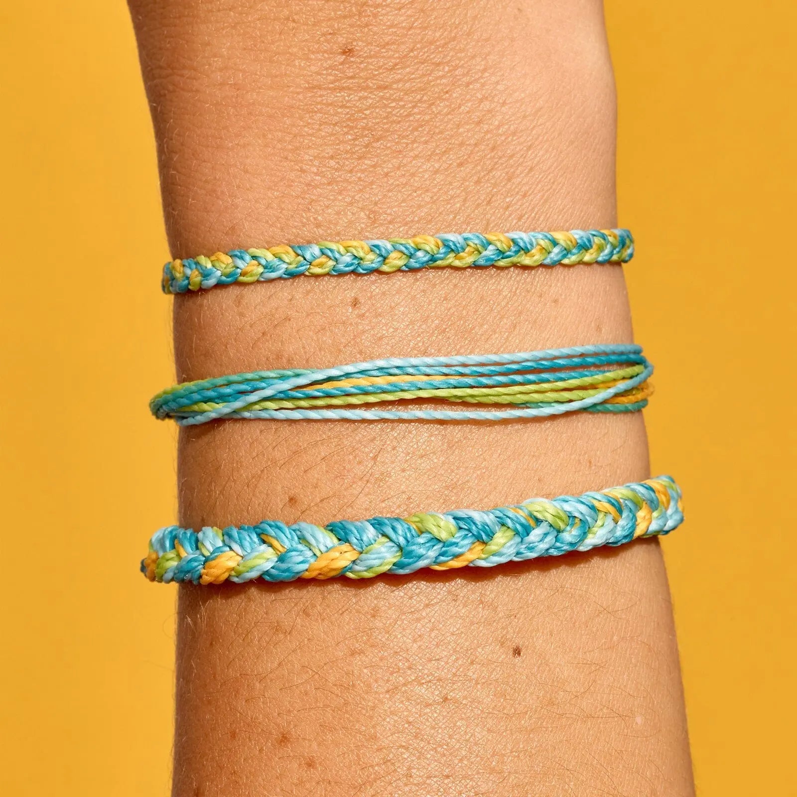 Pura Vida Original Bracelet – A Handcrafted, Waterproof Essential    PURA VIDA BRACELETS