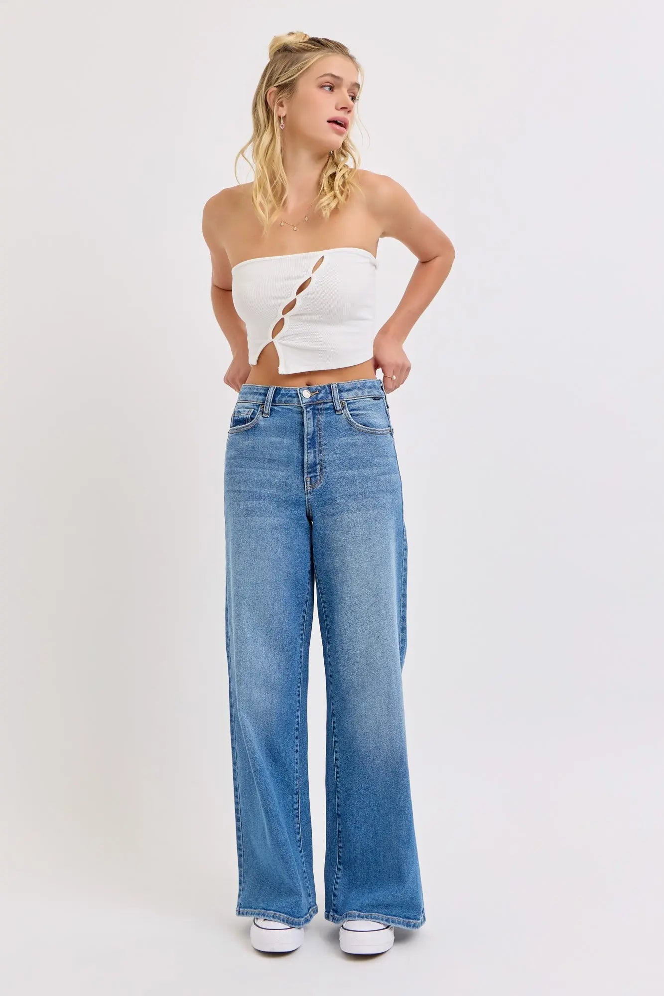 Cello Jeans Georgia High Rise Wide Leg Jeans – Medium Wash Denim    WAT? JEANS & CELLO JEANS