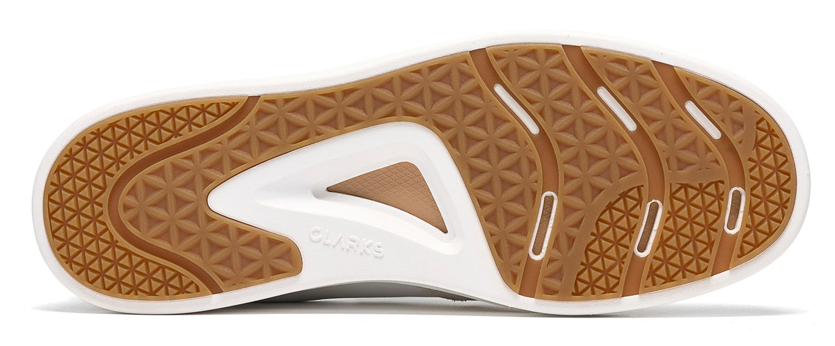 Women’s Clarks Code C Court – Advanced Cushioning with Everyday Style