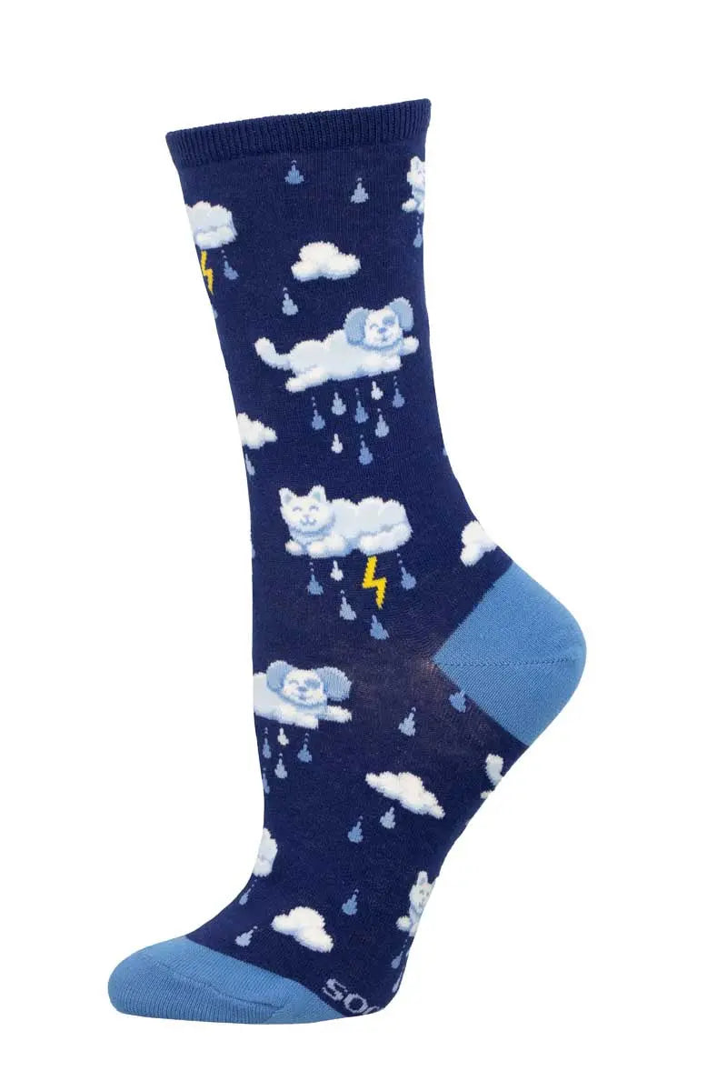Women’s Socksmith Raining Cats & Dogs Socks – Fun Animal Rain Design    SOCK SMITH