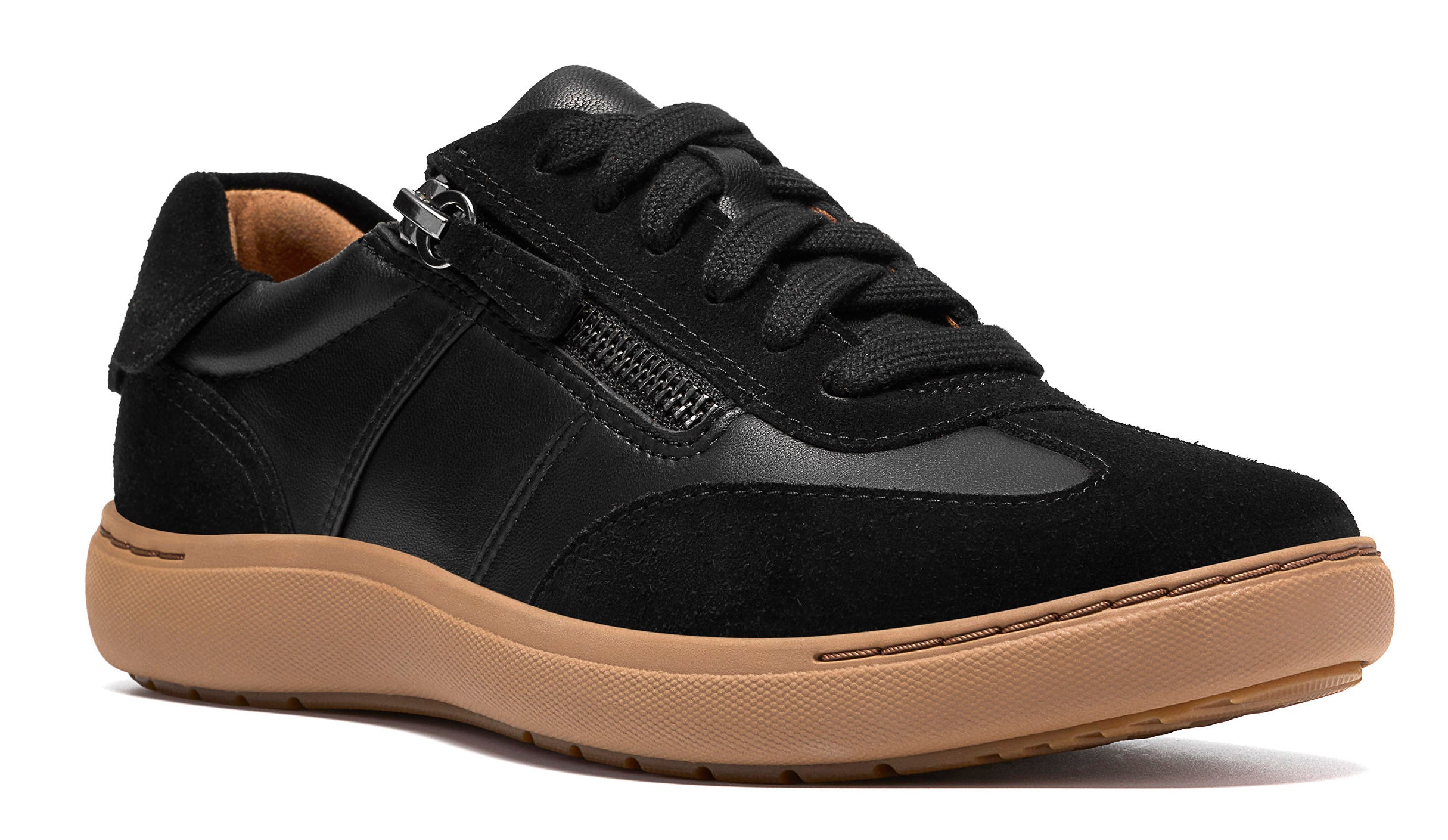 Women's Clarks Nalle T-Toe Sneakers – Sporty Style with Elevated Comfort