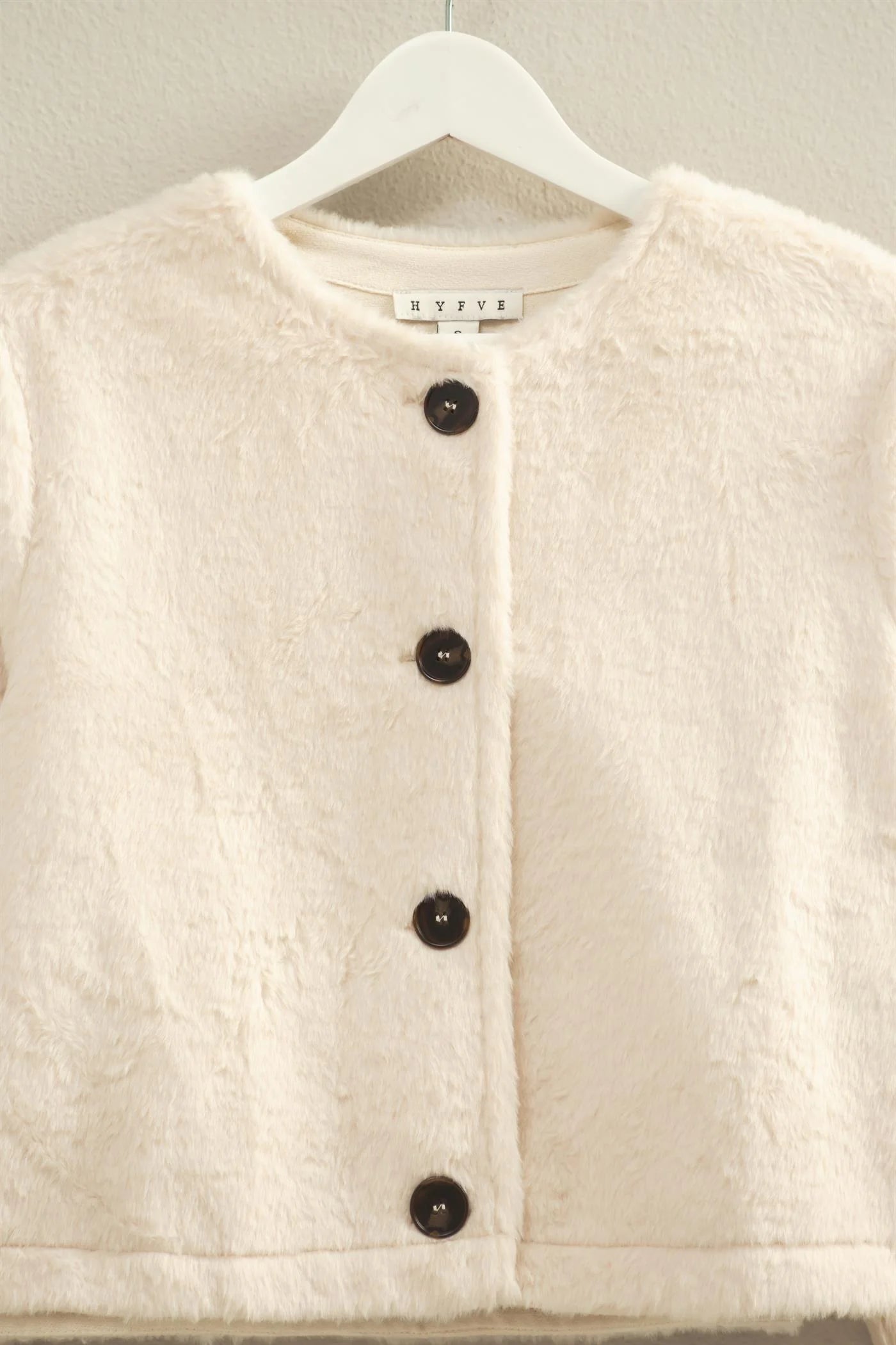 Hyfive Winter Bliss Jacket – Cozy Fuzzy Textured Outerwear    HYFIVE INC