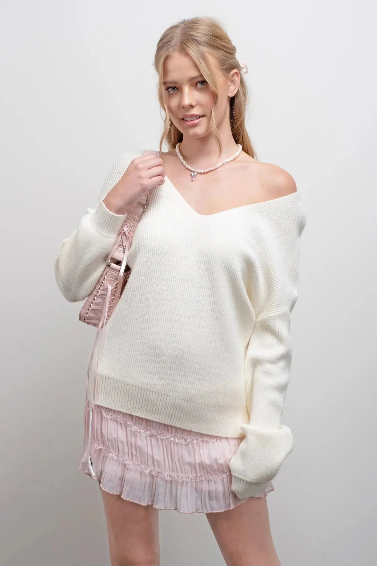 Blu Pepper So Into You Sweater – Feminine Back Bow Detail Pullover  CREAM / L  BLU PEPPER