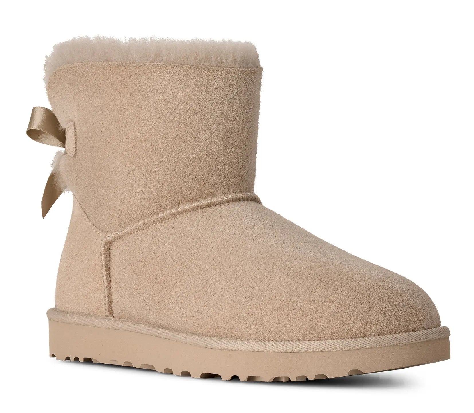 Women’s UGG Mini Bailey Bow II – Cozy Sheepskin Boot with a Feminine Touch