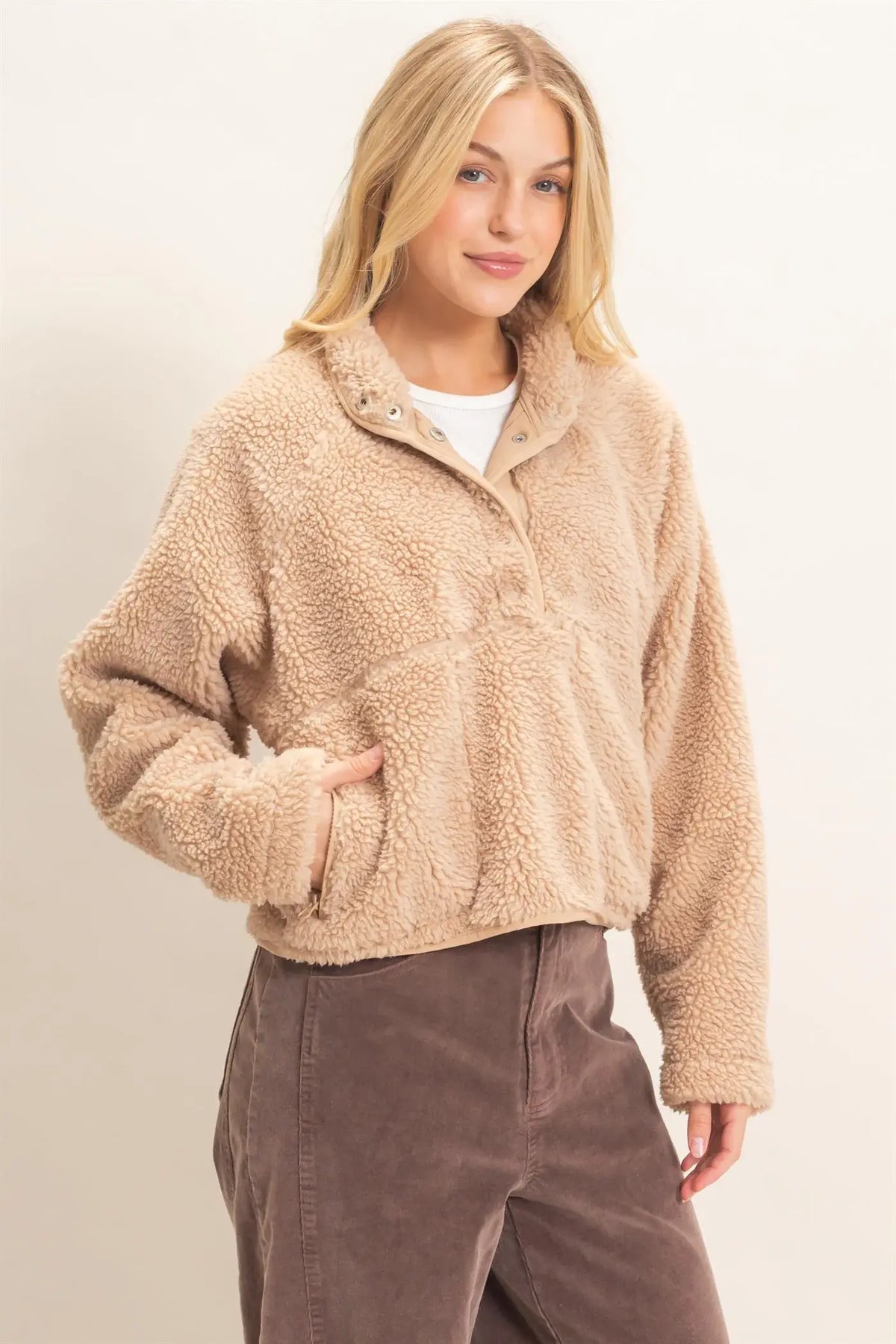 Hyfive Cabin Fever Sherpa Jacket – Cozy Warmth with an Outdoorsy Feel