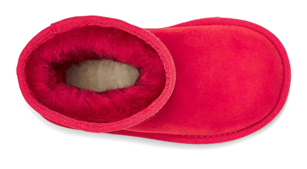 Toddler's UGG Classic Short II – Cozy & Lightweight for Little Feet    UGG