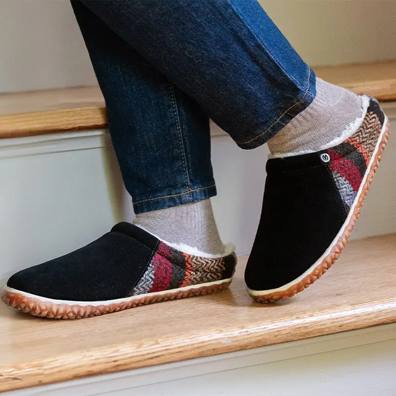 Women’s Minnetonka Tahoe Clog – Cozy Comfort Made for Everyday Ease